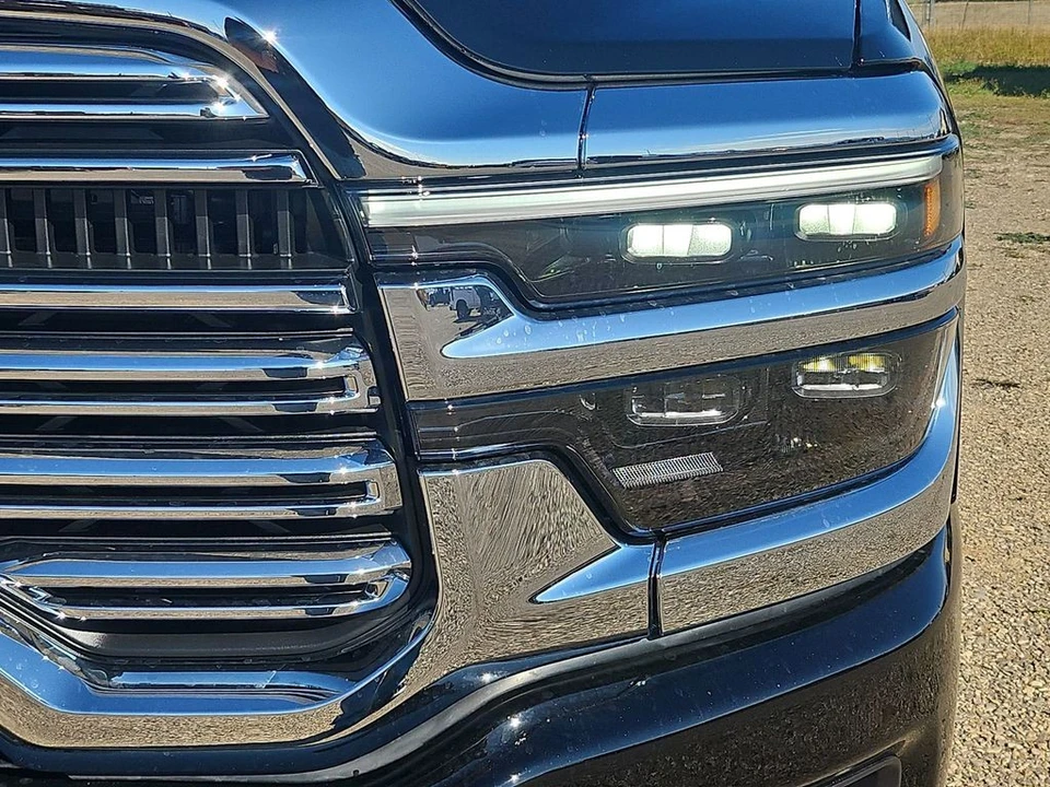 2026 Ram 2500 - Image 18 of 21