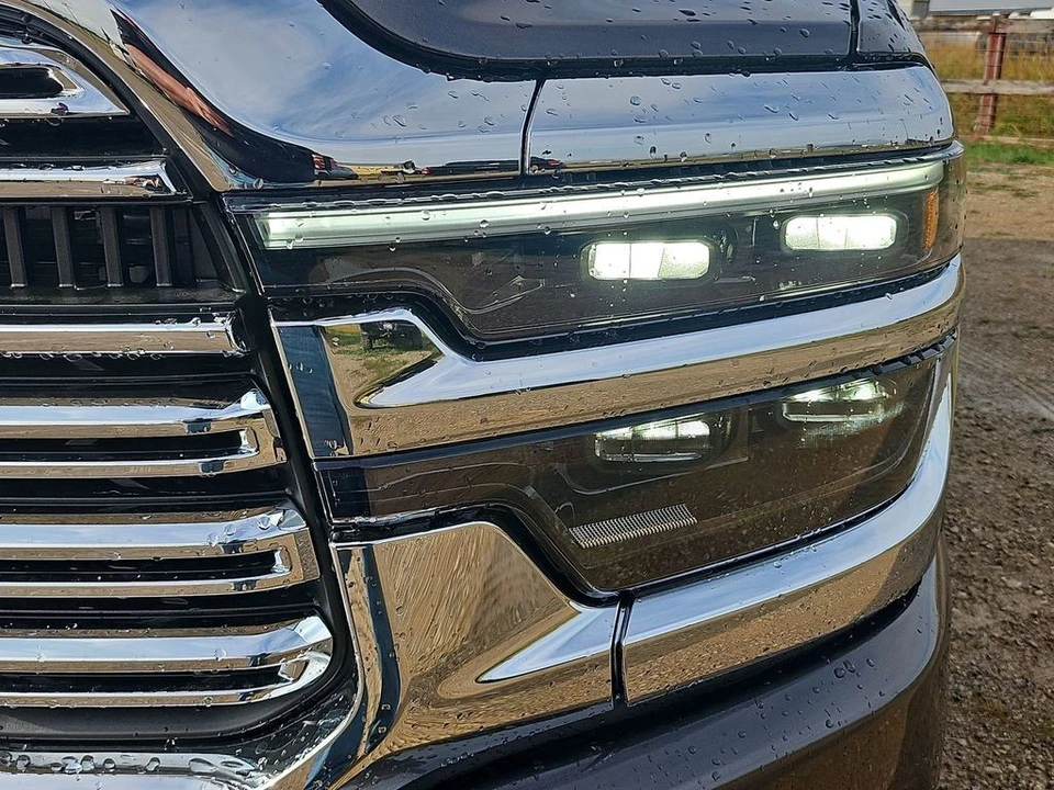 2026 Ram 2500 - Image 18 of 21