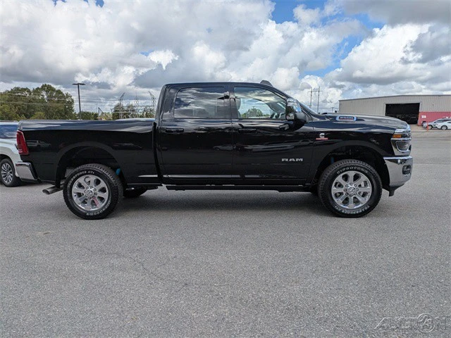 2026 Ram 2500 - Image 3 of 12