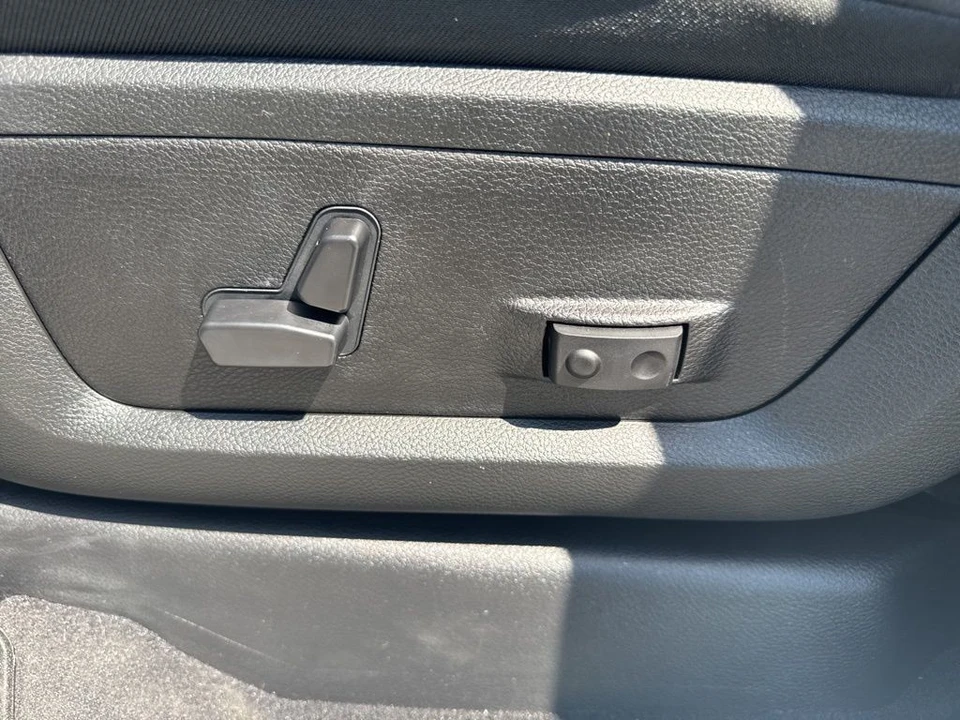 2026 Ram 2500 - Image 10 of 31