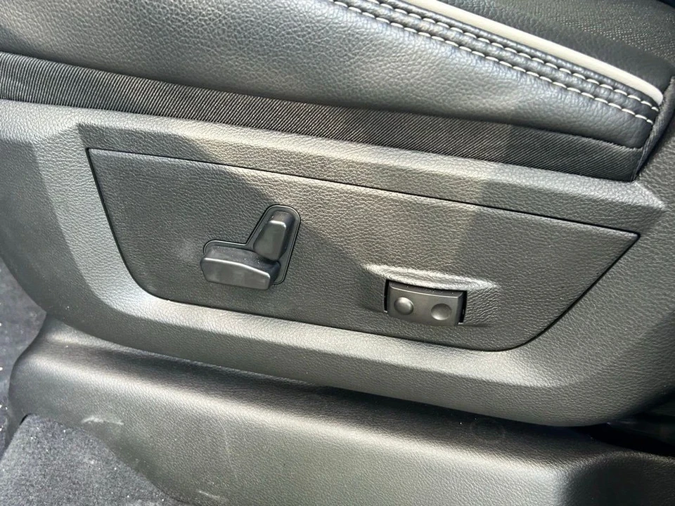 2026 Ram 2500 - Image 17 of 21