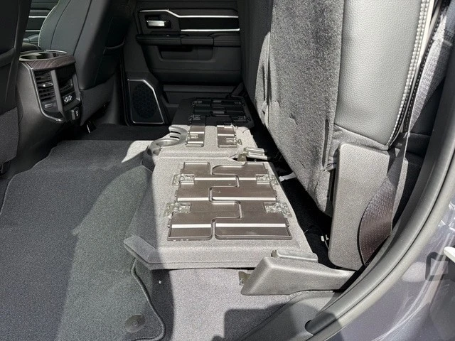 2026 Ram 2500 - Image 18 of 31
