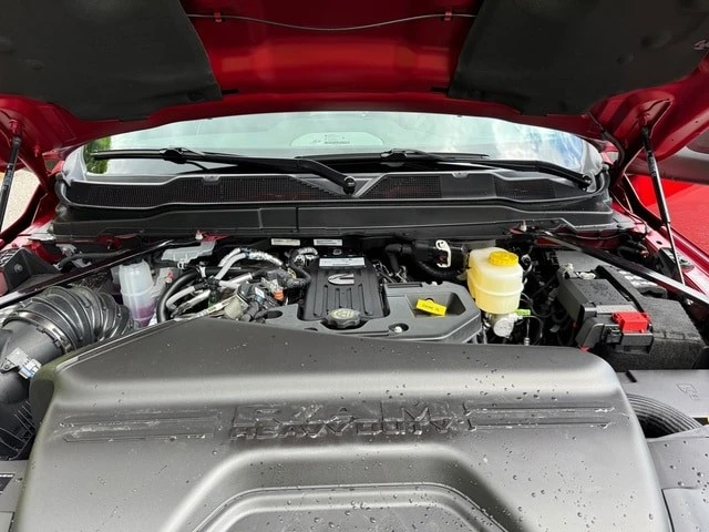 2026 Ram Heavy Duty - Image 13 of 31