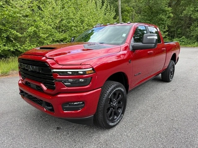 2026 Ram Heavy Duty - Image 2 of 31