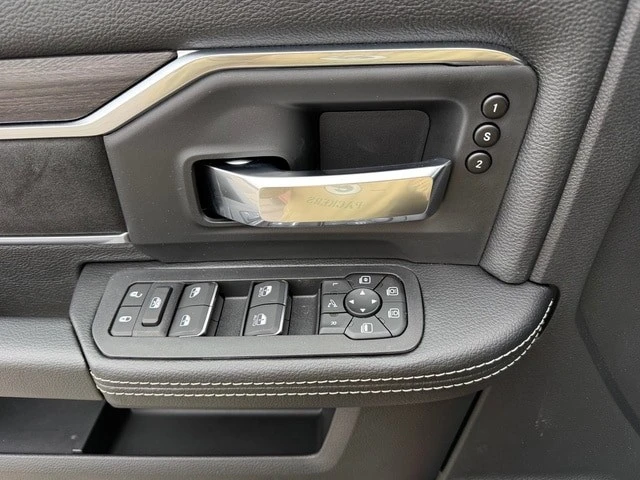 2026 Ram 2500 - Image 15 of 21