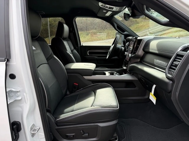 2026 Ram 2500 - Image 18 of 31