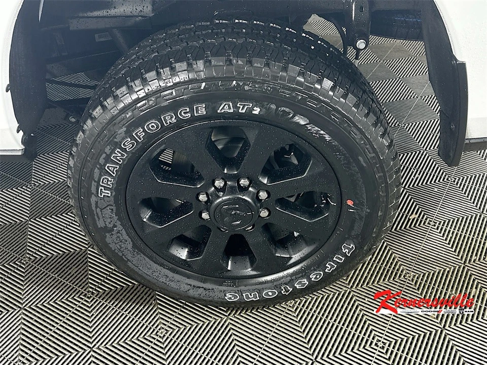 2026 Ram 2500 - Image 16 of 20
