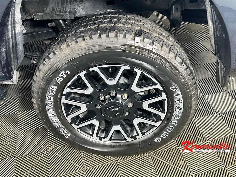 2026 Ram 2500 - Image 17 of 21