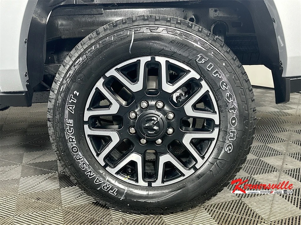 2026 Ram 2500 - Image 17 of 21