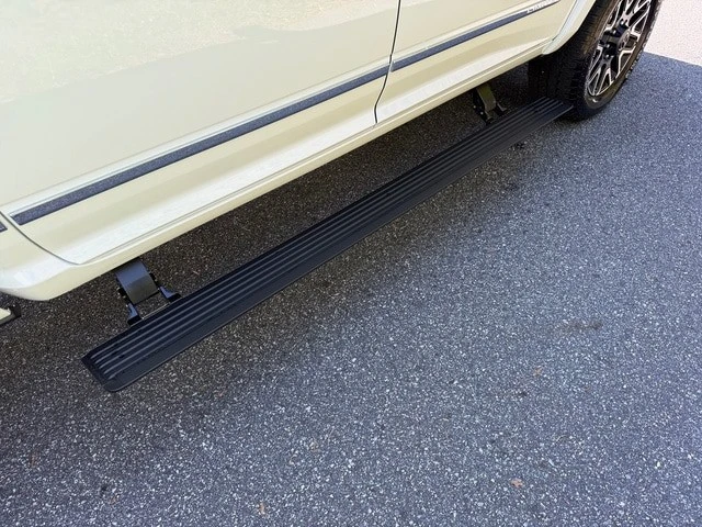 2026 Ram 2500 - Image 8 of 31