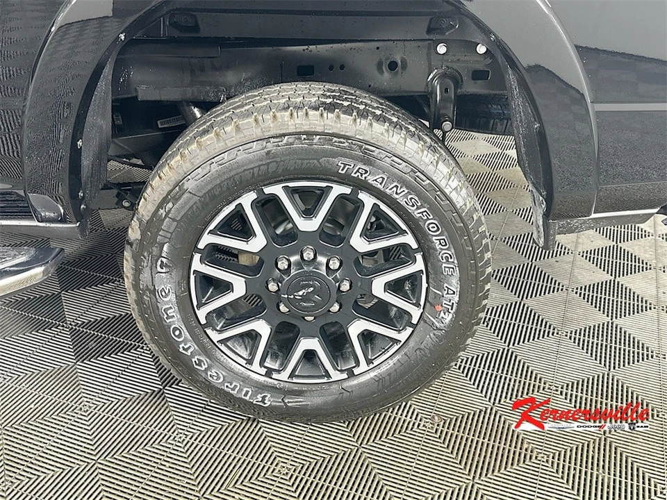 2026 Ram 2500 - Image 17 of 21
