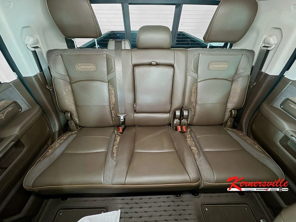 2026 Ram 2500 - Image 10 of 12