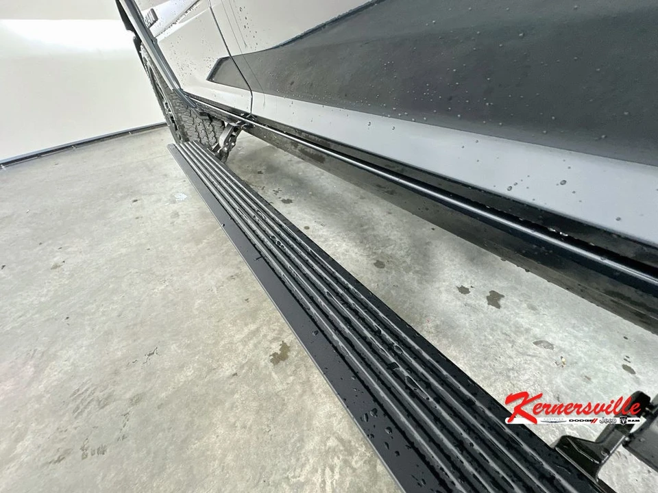 2026 Ram 2500 - Image 21 of 23