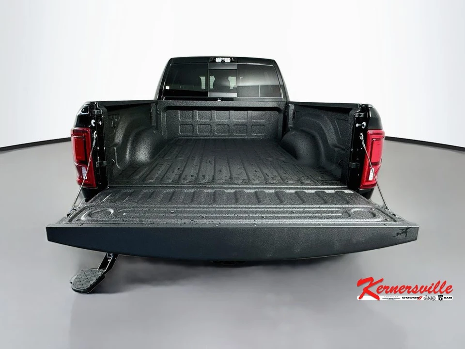 2026 Ram 2500 - Image 16 of 23
