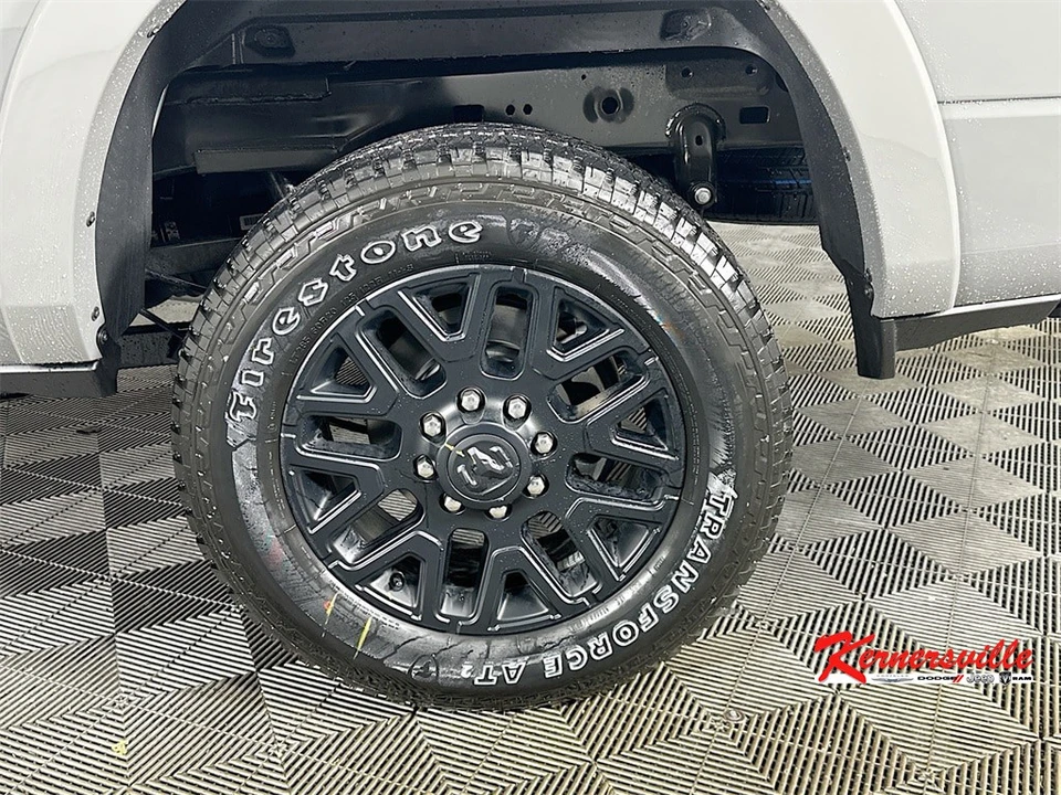 2026 Ram 2500 - Image 17 of 21