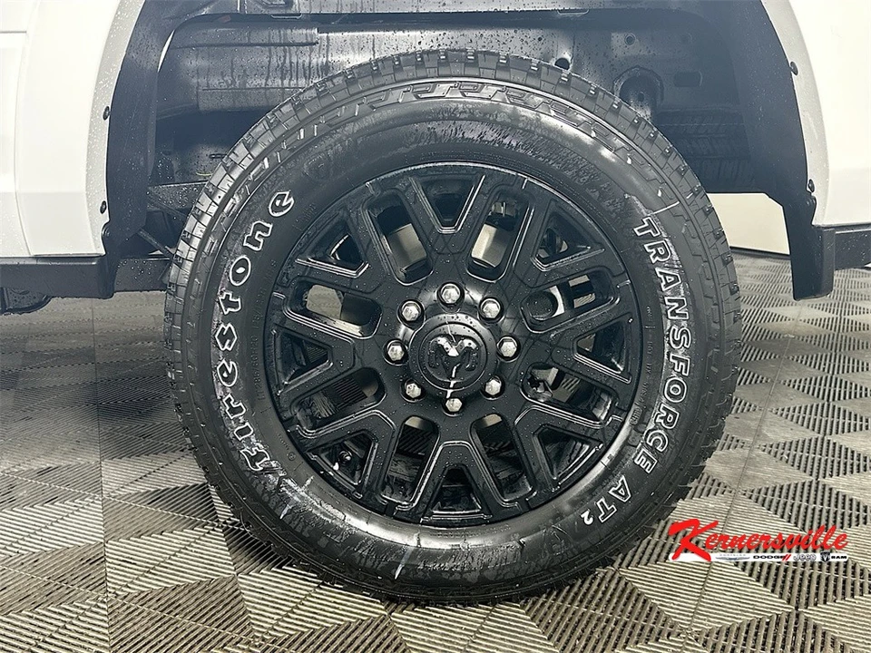 2026 Ram 2500 - Image 17 of 21