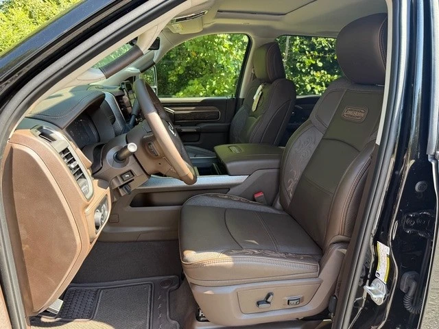 2026 Ram 2500 - Image 14 of 31
