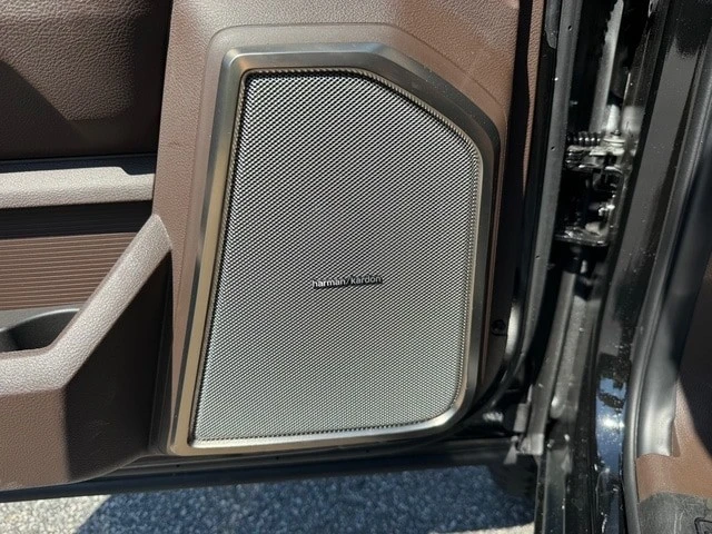2026 Ram 2500 - Image 16 of 31