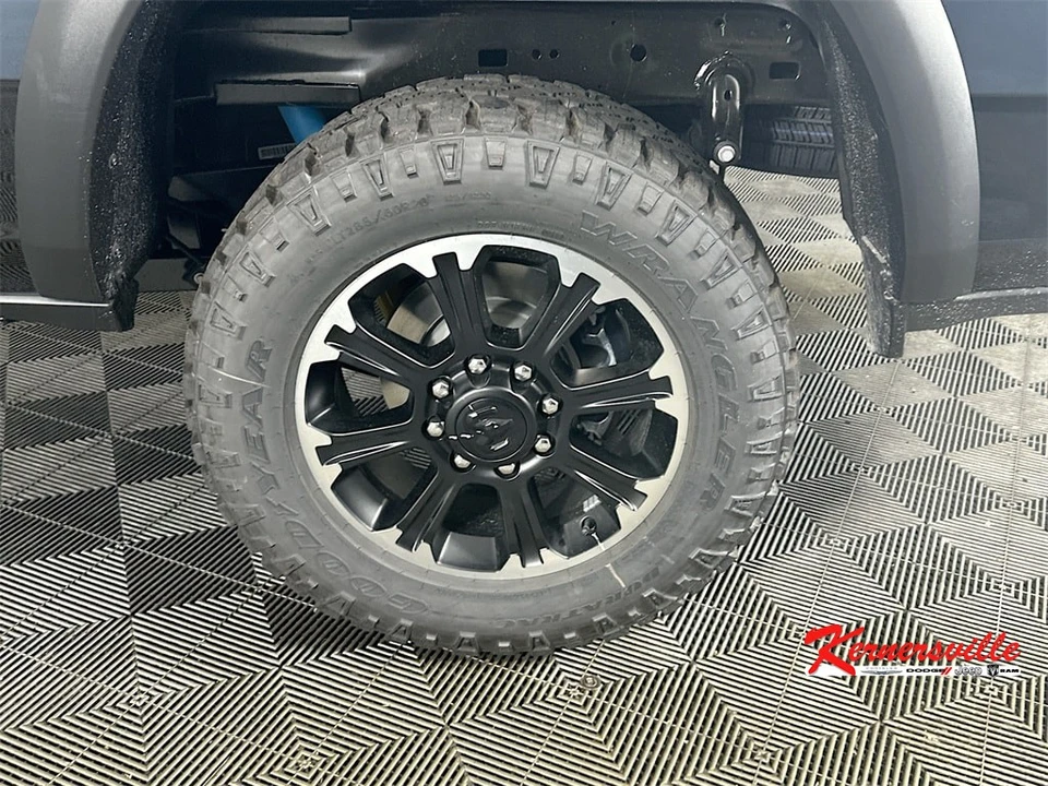 2026 Ram 2500 - Image 17 of 21