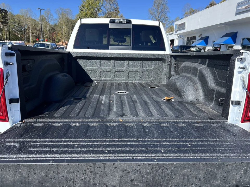 2026 Ram 2500 - Image 11 of 31