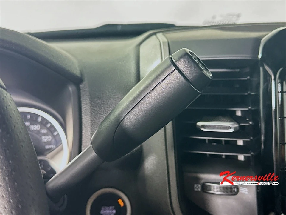 2026 Ram 2500 - Image 12 of 21