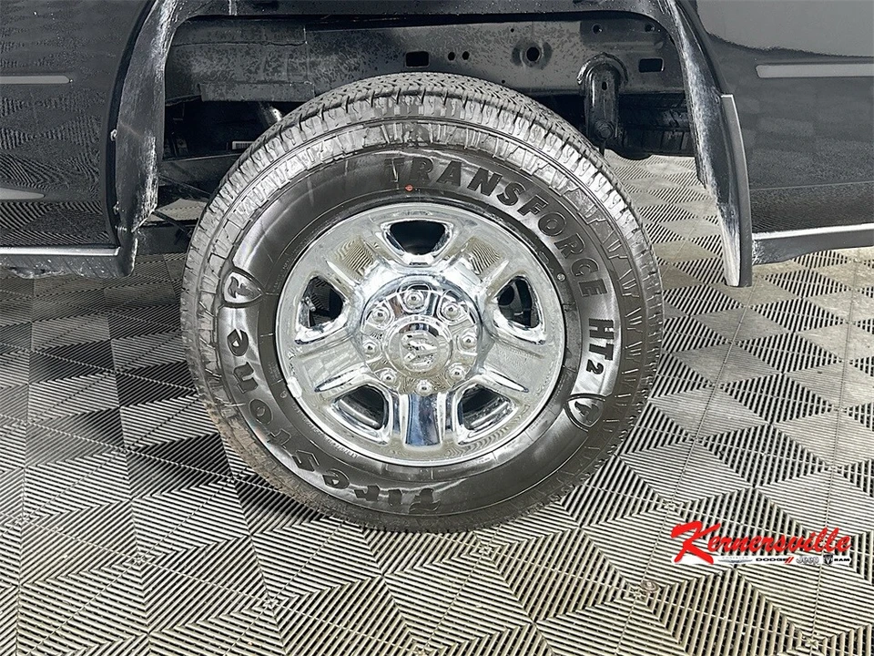 2026 Ram 2500 - Image 17 of 21