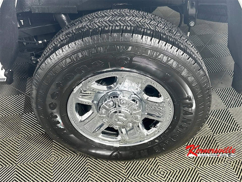 2026 Ram 2500 - Image 16 of 20