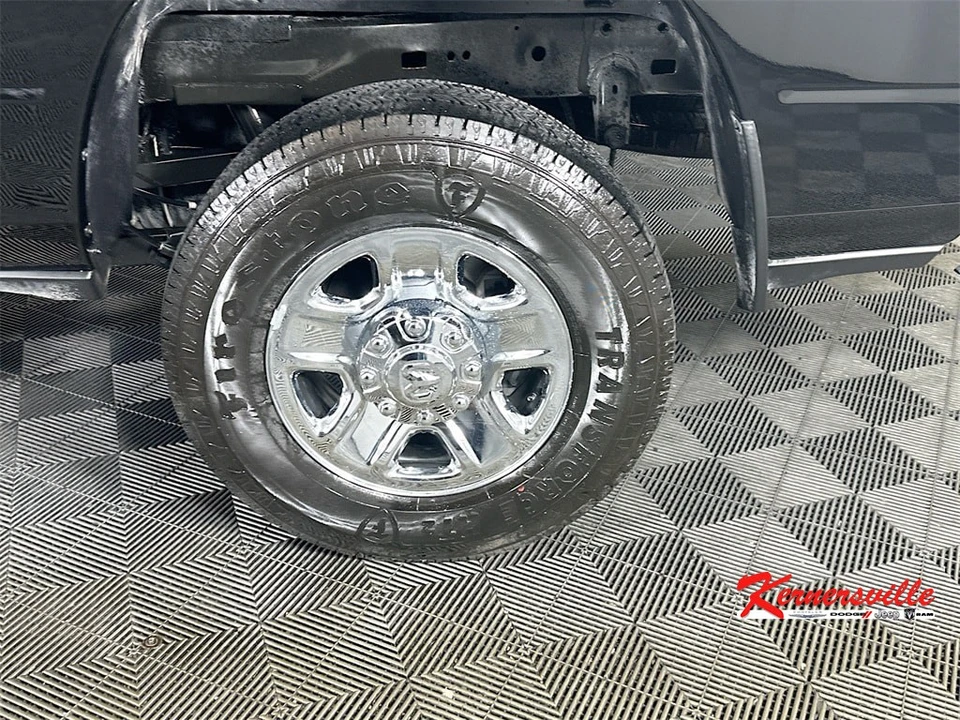 2026 Ram 2500 - Image 17 of 21