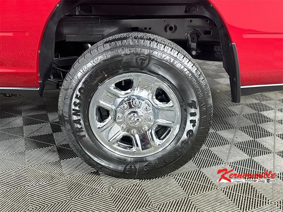 2026 Ram 2500 - Image 17 of 21
