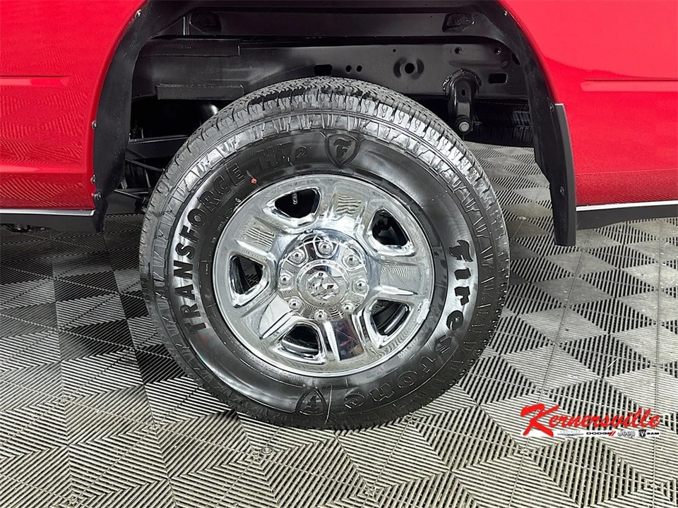 2026 Ram 2500 - Image 17 of 21