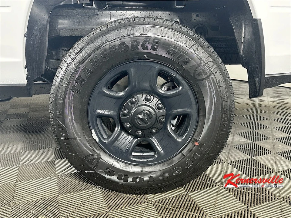 2026 Ram 2500 - Image 17 of 21