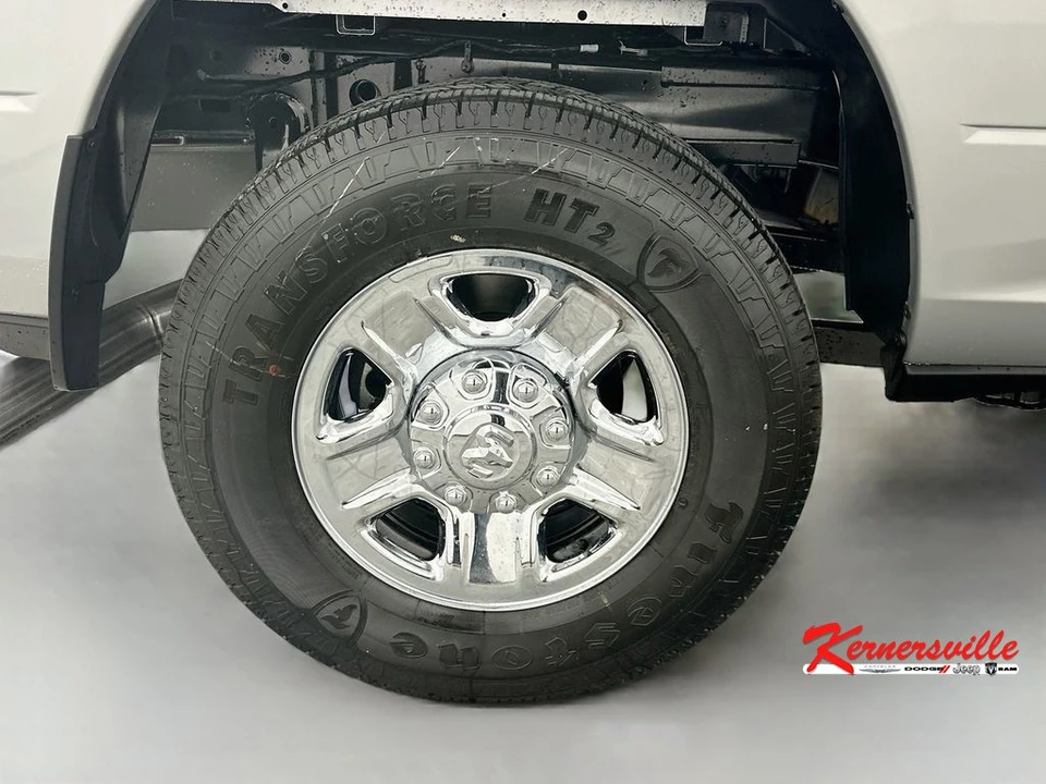 2026 Ram 2500 - Image 17 of 21