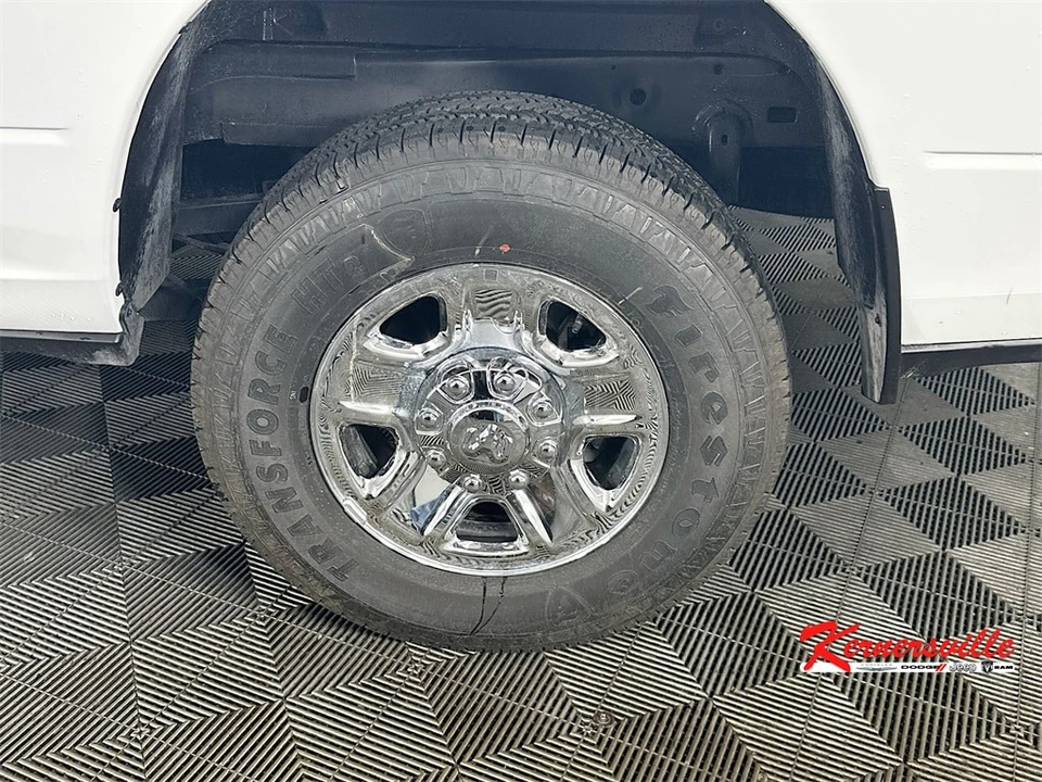 2026 Ram 2500 - Image 17 of 21