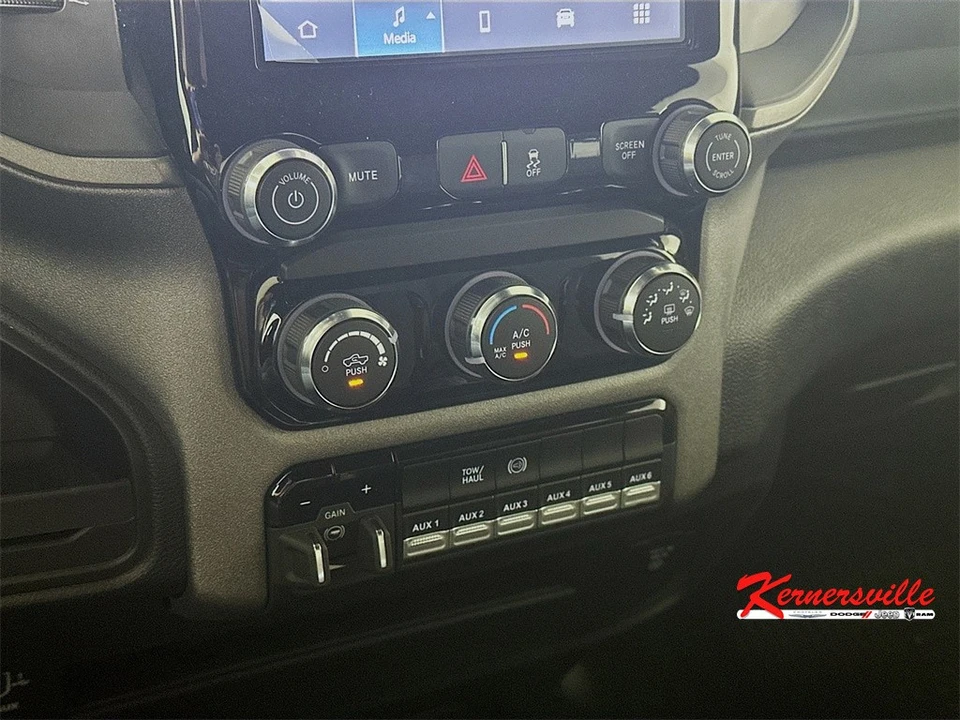 2026 Ram 2500 - Image 15 of 21