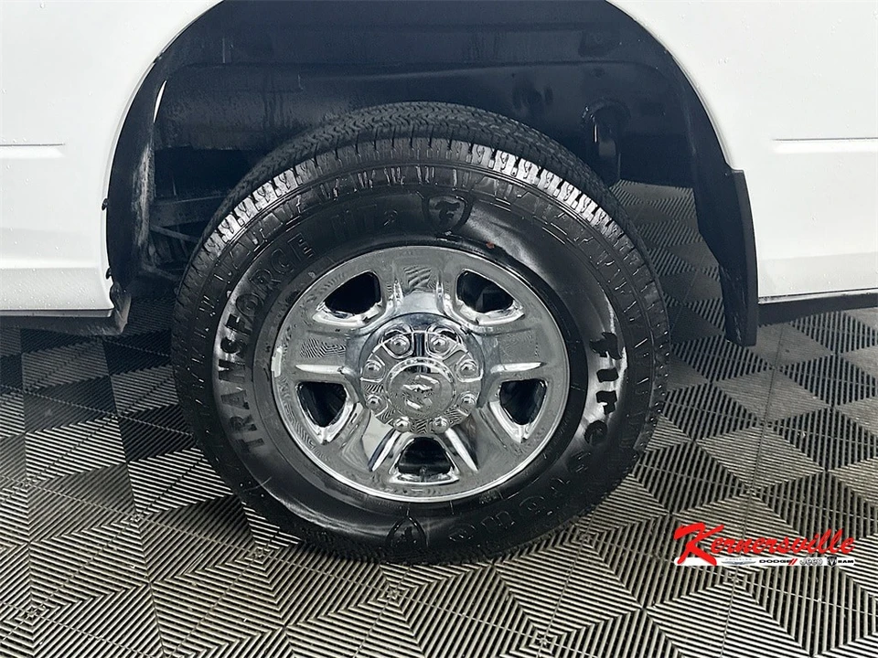 2026 Ram 2500 - Image 17 of 21