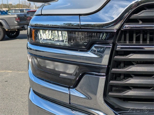 2026 Ram 2500 - Image 10 of 12