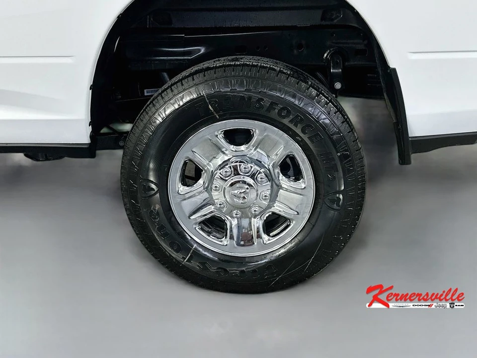 2026 Ram 2500 - Image 17 of 21