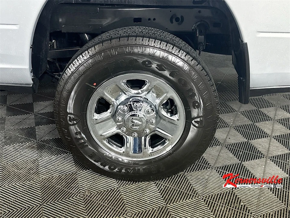 2026 Ram 2500 - Image 17 of 21