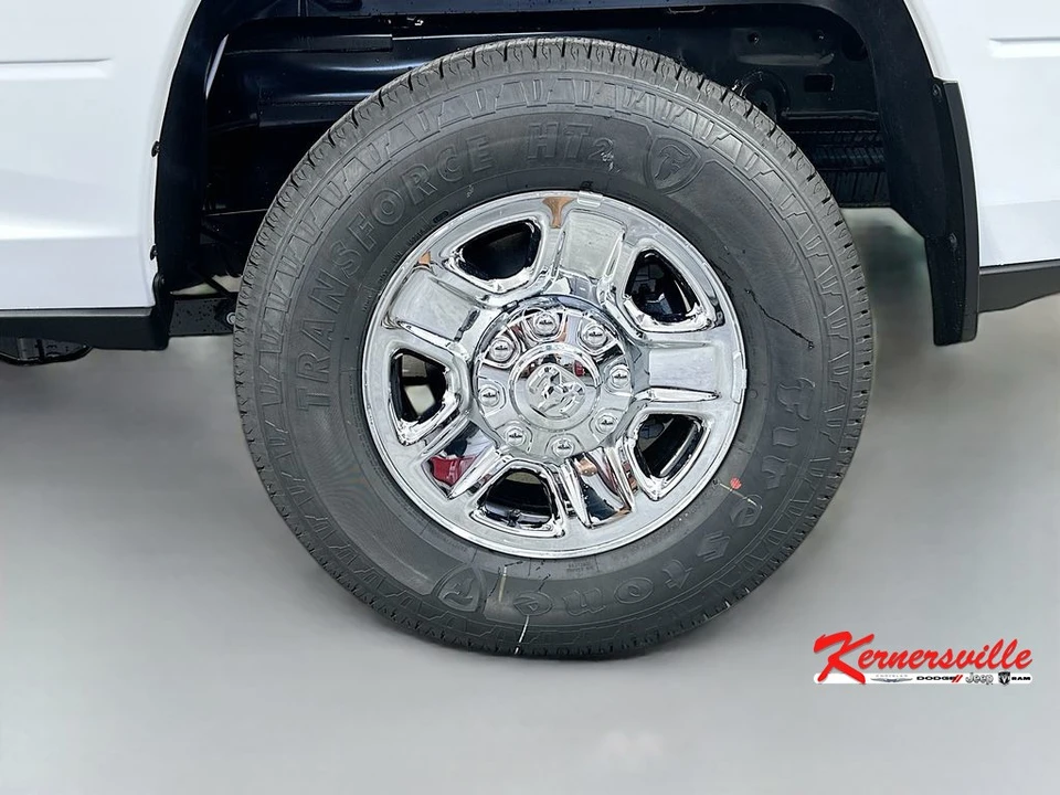 2026 Ram 2500 - Image 16 of 21