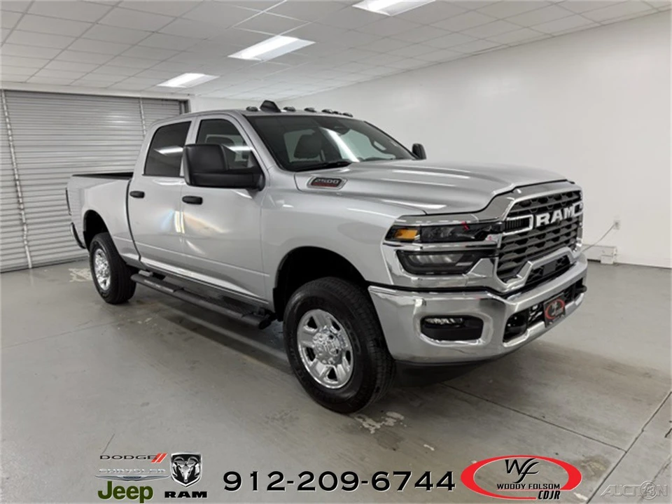 2026 Ram 2500 - Image 3 of 12