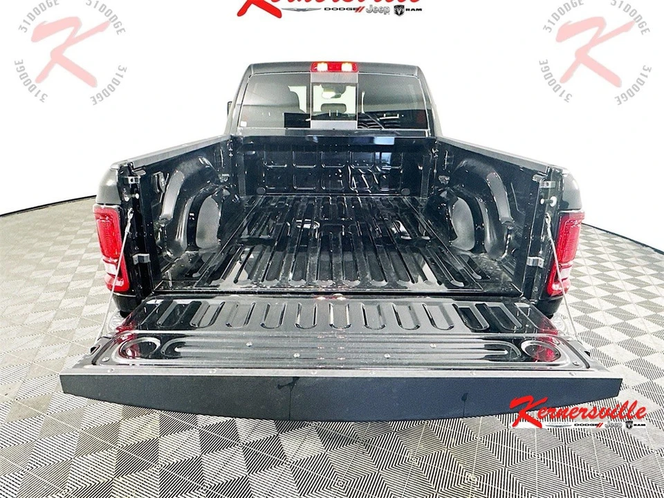 2026 Ram 2500 - Image 16 of 21