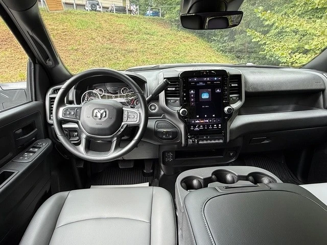 2026 Ram 2500 - Image 14 of 31