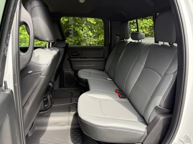 2026 Ram 2500 - Image 17 of 31
