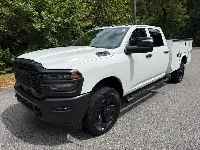 2026 Ram 2500 - Image 3 of 31