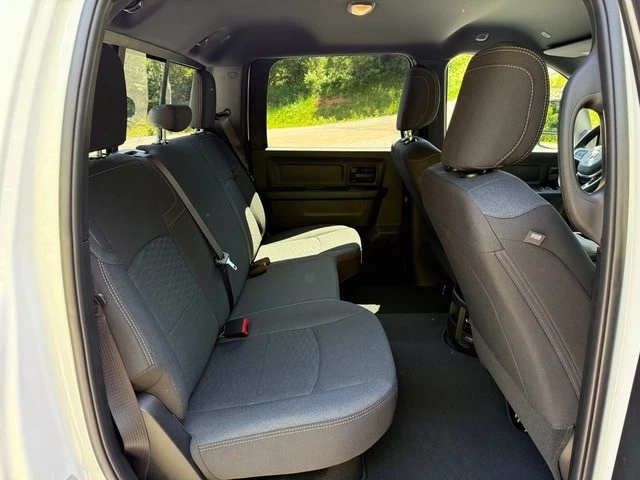 2026 Ram 2500 - Image 17 of 30