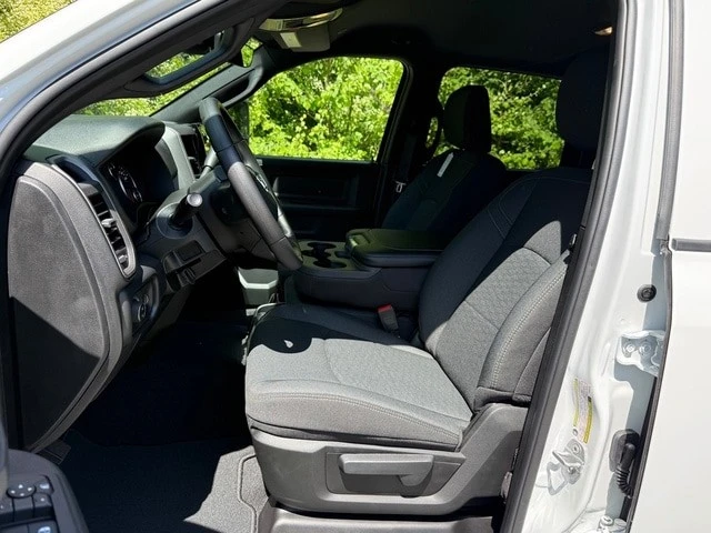 2026 Ram 2500 - Image 14 of 30