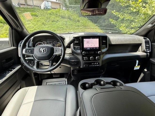 2026 Ram 2500 - Image 13 of 30