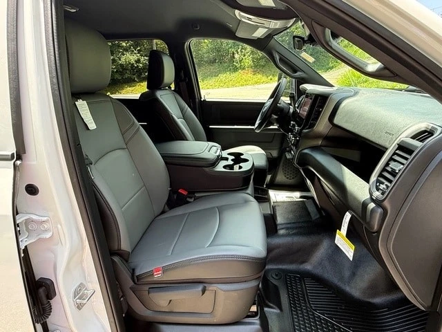 2026 Ram 2500 - Image 19 of 30