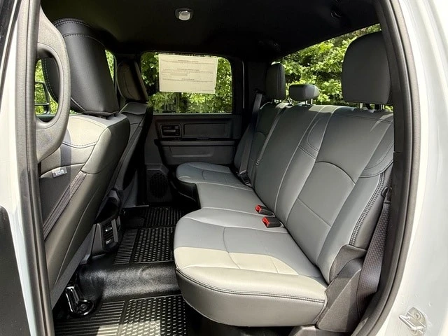 2026 Ram 2500 - Image 16 of 30