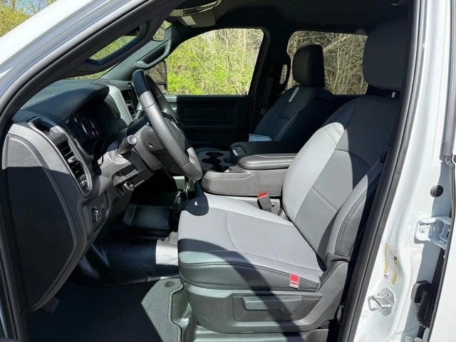 2026 Ram 2500 - Image 13 of 29